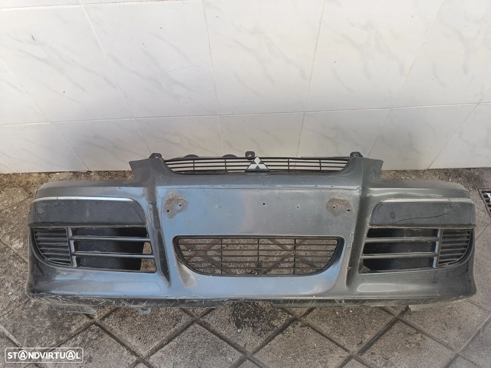 Para choques Mitsubishi space star 2004 - 1