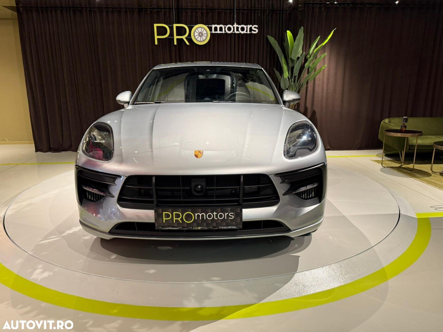 Porsche Macan - 9