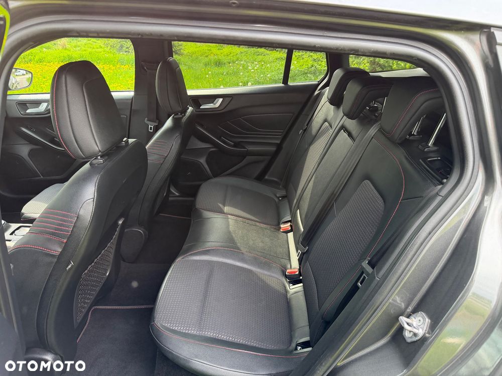 Ford Focus 1.5 EcoBlue Start-Stopp-System ST-LINE - 10