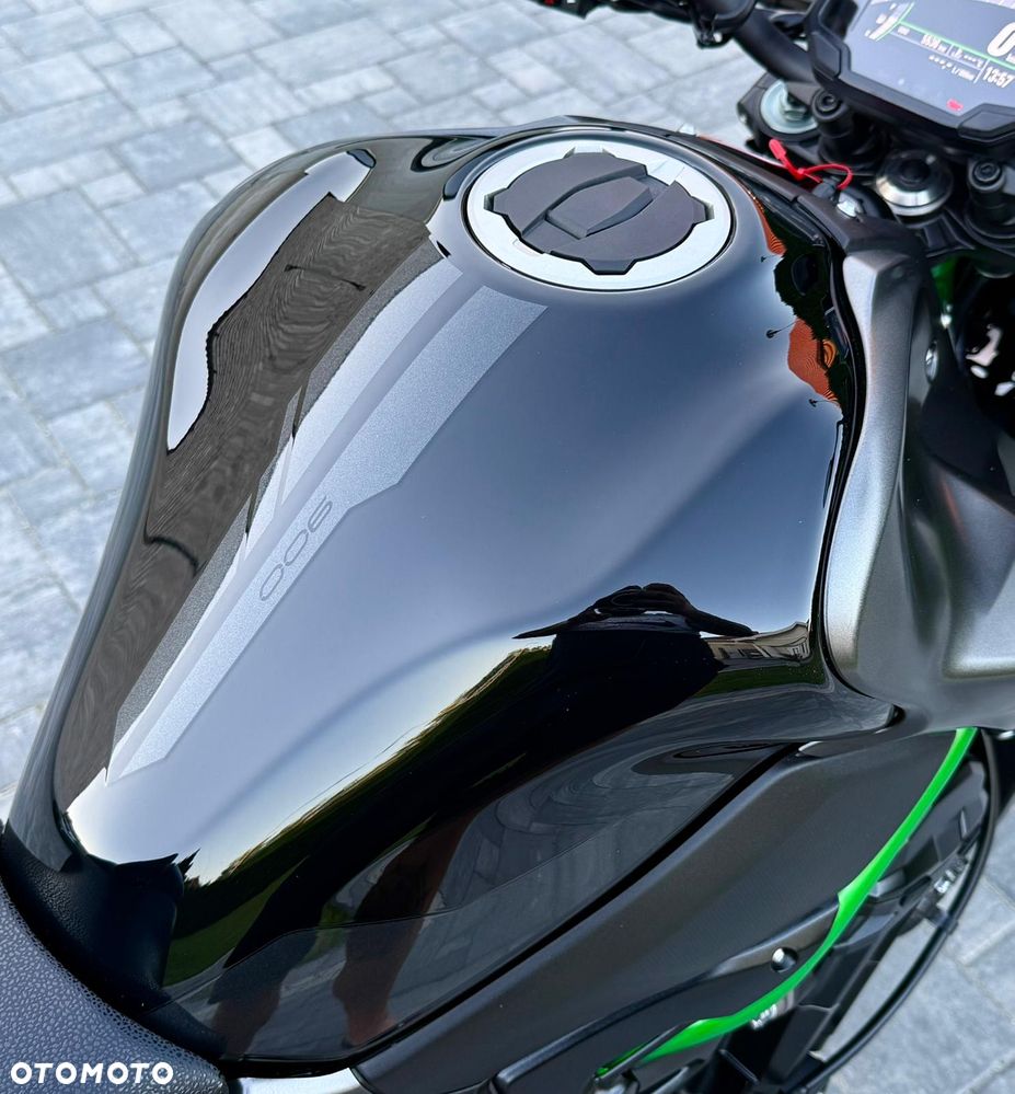 Kawasaki Z 900 - 21