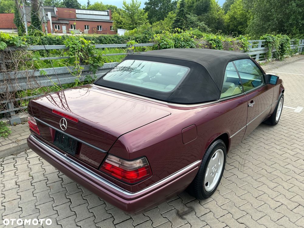 Mercedes-Benz Klasa E - 16