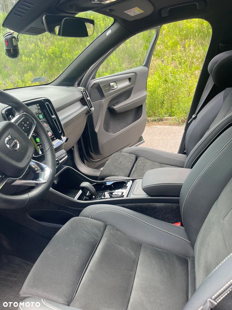 Volvo XC 40 B5 AWD Ultimate Dark - 15