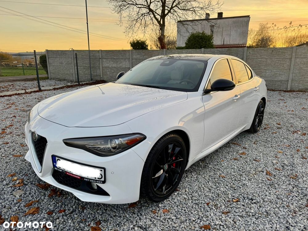 Alfa Romeo Giulia 2.0 Turbo 16V AT8 Veloce - 4