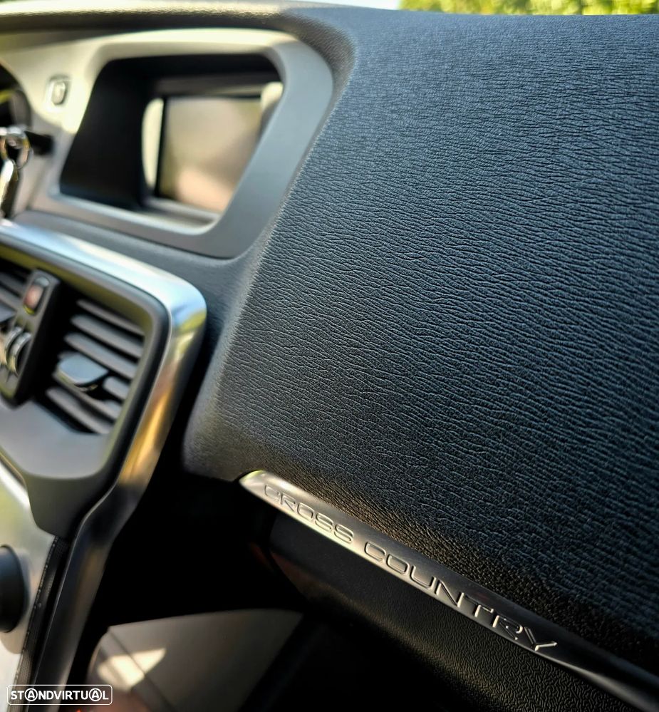 Volvo V40 Cross Country 1.6 D2 Volvo Ocean Race - 19