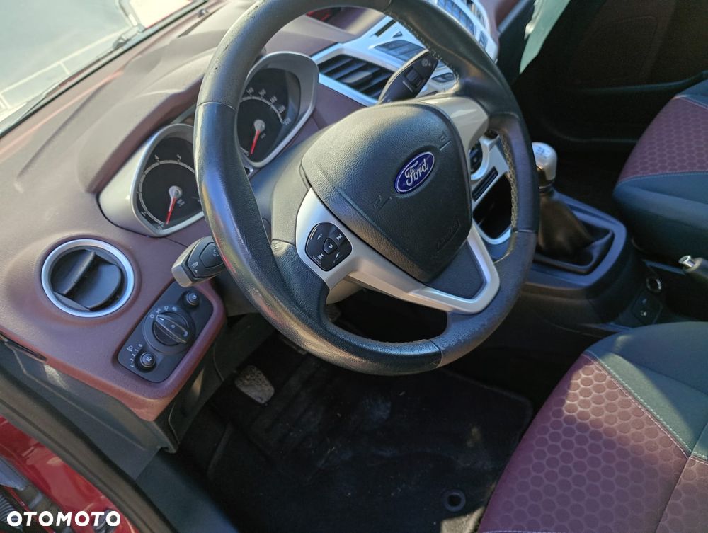 Ford Fiesta - 17