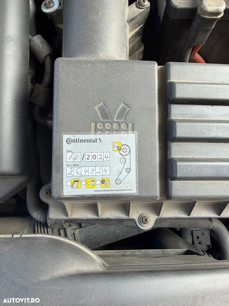 Volkswagen Jetta - 12