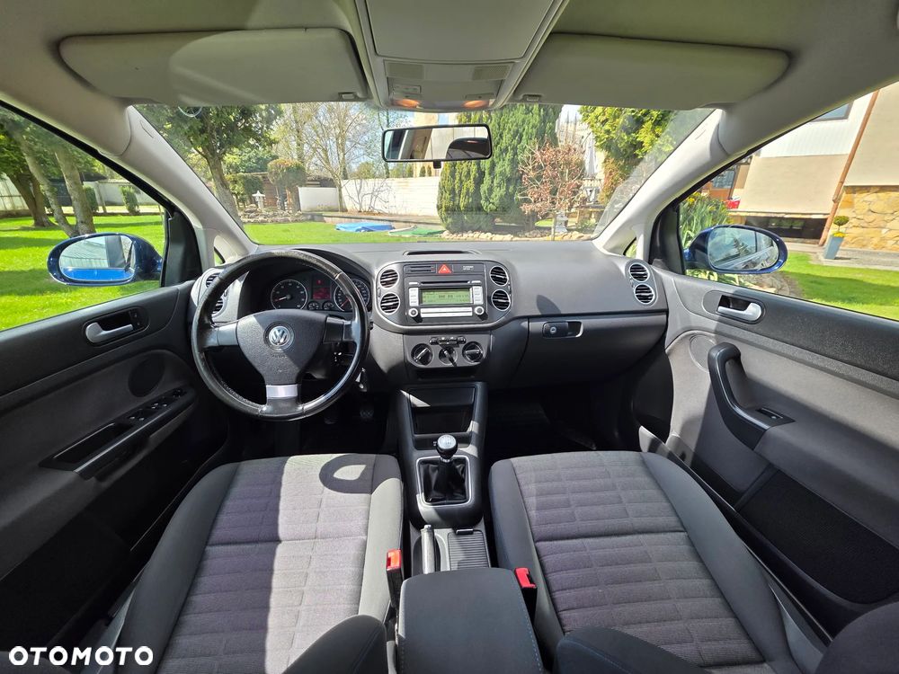 Volkswagen Golf Plus - 10