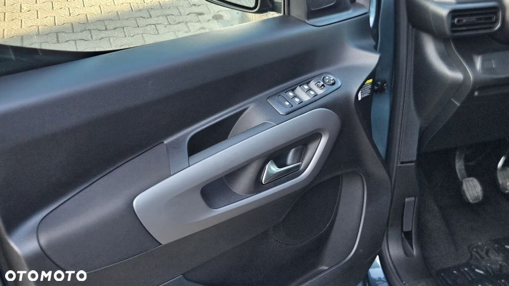 Opel Combo XL 1.2 PureTech S&S - 12