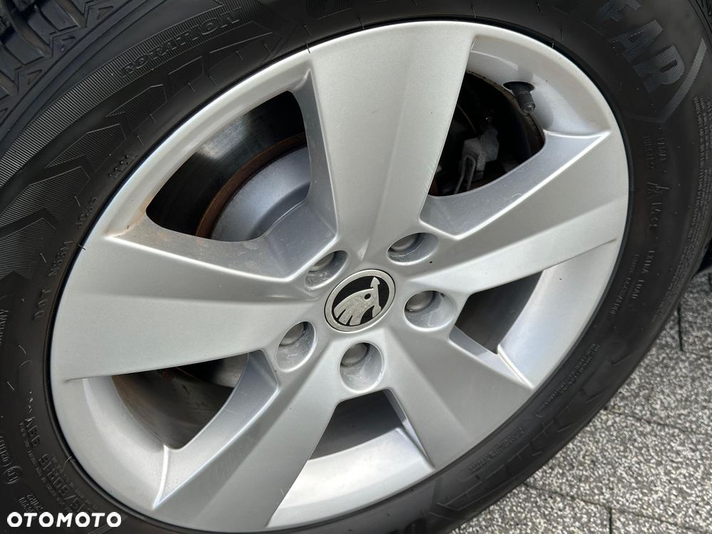 Skoda Superb 2.0 TDI Ambition - 39