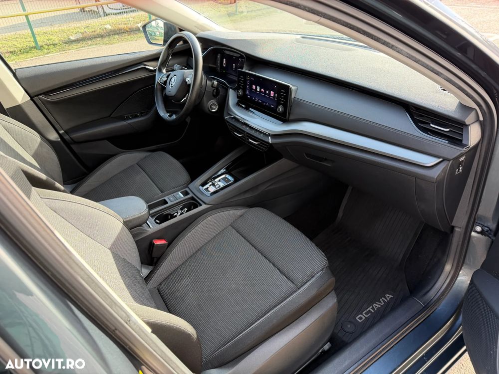 Skoda Octavia 2.0 TDI DSG Ambition - 23