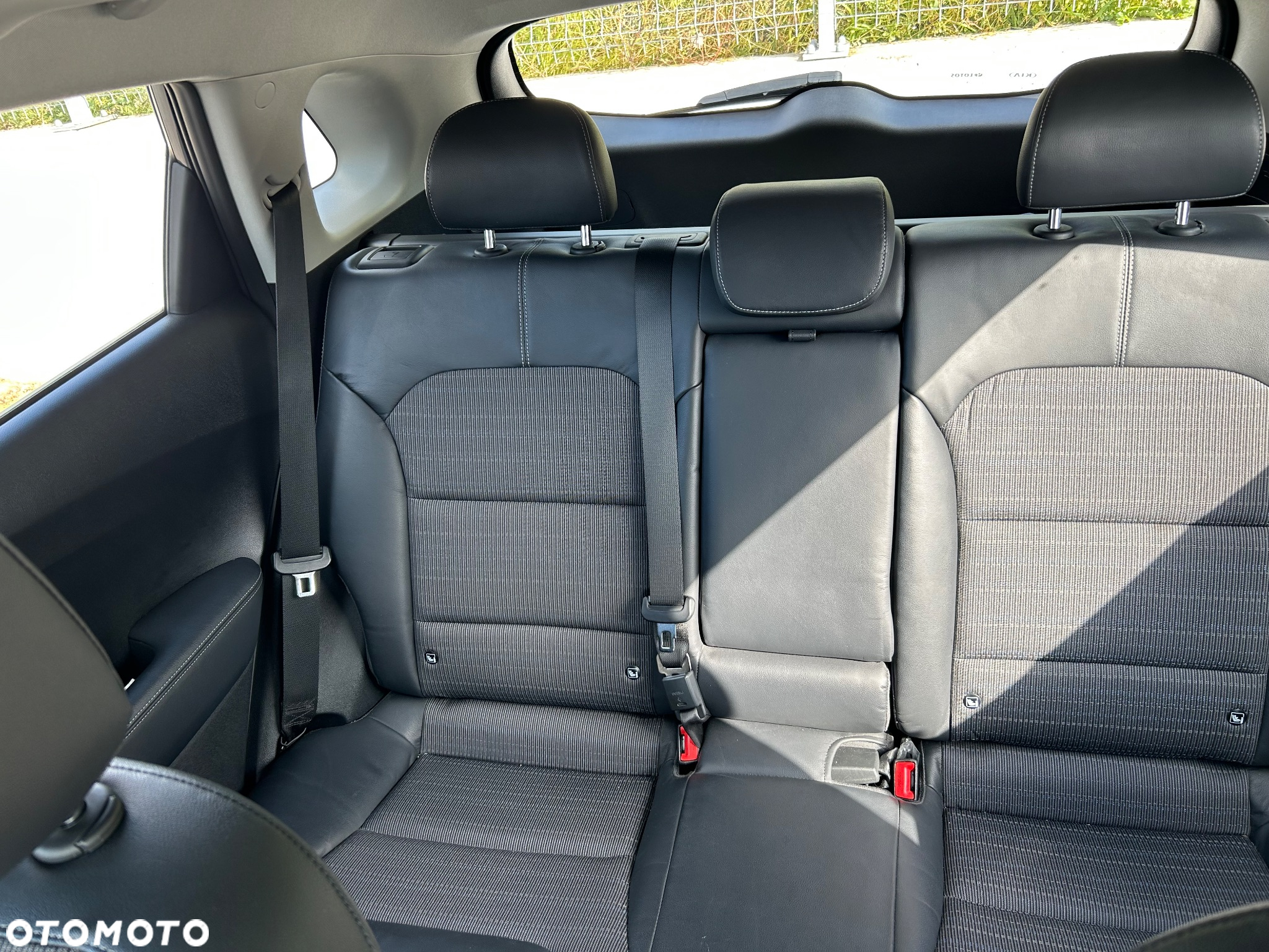Kia Niro 1.6 GDI Hybrid L - 12