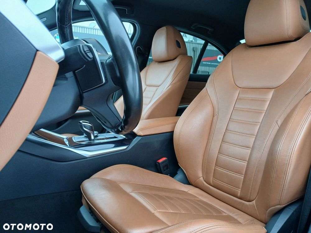 BMW Seria 3 M340i xDrive sport - 15