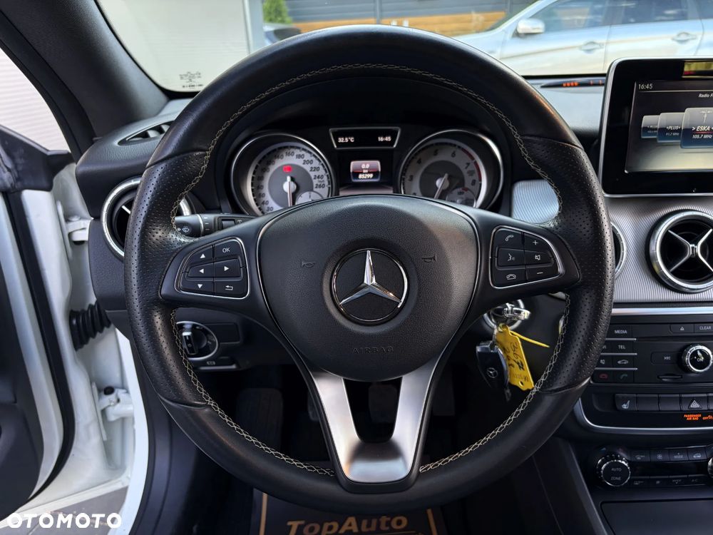 Mercedes-Benz CLA 200 - 22