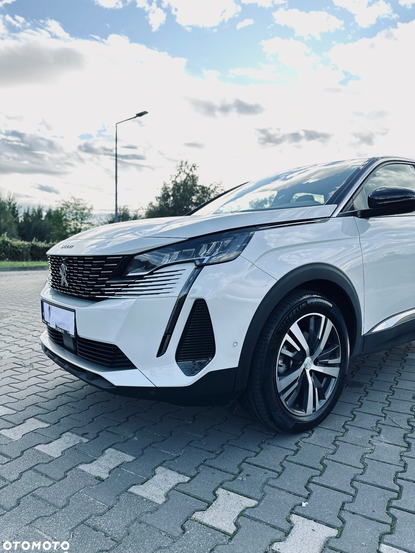 Peugeot 3008 1.5 BlueHDi Allure Pack S&S EAT8 - 16