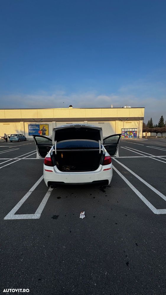 BMW Seria 5 530d xDrive AT - 15