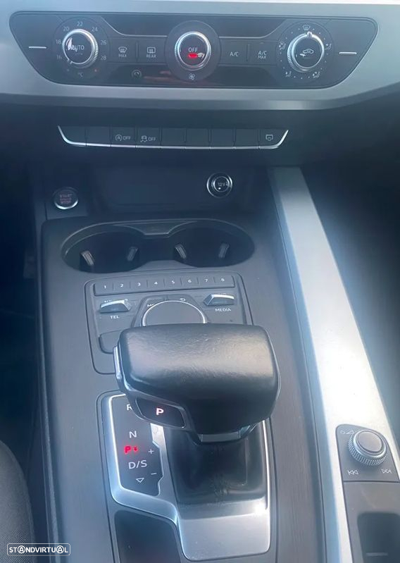 Audi A4 Avant 2.0 TDI Advance S tronic - 12