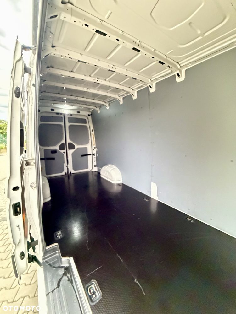 Volkswagen CRAFTER - 26