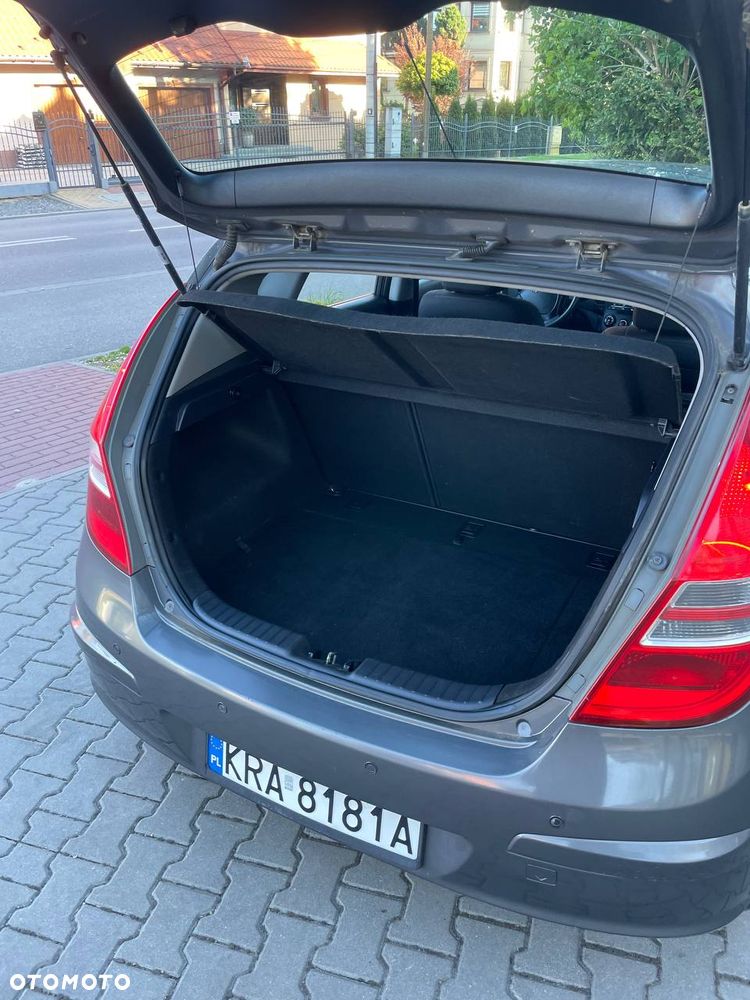 Hyundai i30 1.4 Comfort - 13
