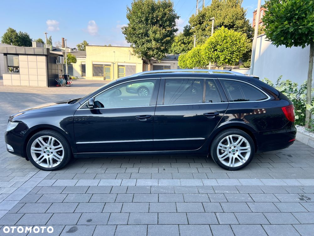 Skoda Superb 2.0 TDI Elegance DSG - 2