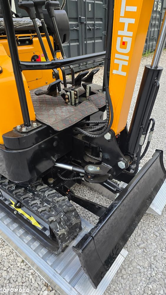 Inny Minikoparka HT15PRO - 4