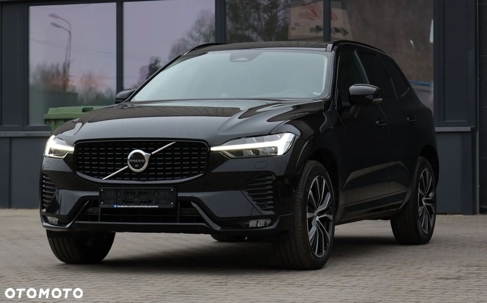 Volvo XC 60 B5 B AWD Ultimate Dark - 36