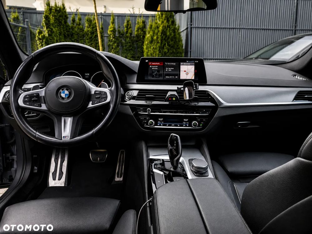 BMW Seria 5 530d M Sport sport - 8