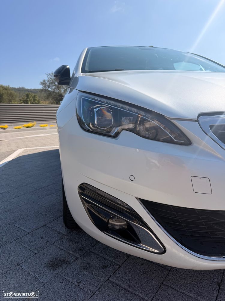 Peugeot 308 1.2 PureTech GT Line - 3