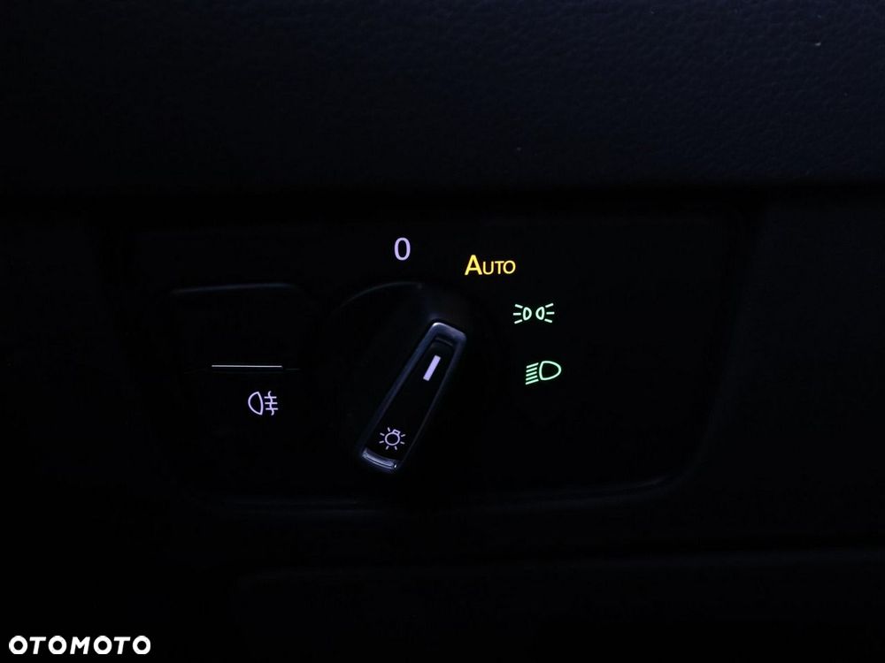 Volkswagen Arteon 2.0 TSI DSG R-Line - 37