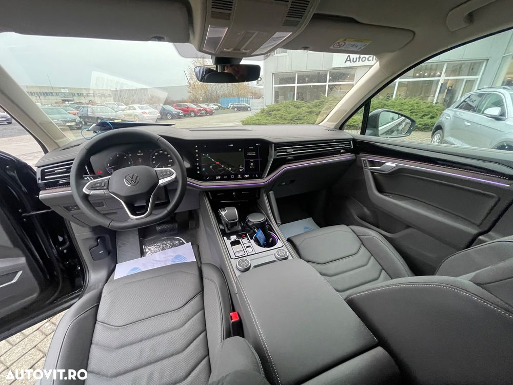 Volkswagen Touareg V6 TDI 4MOTION Elegance - 22