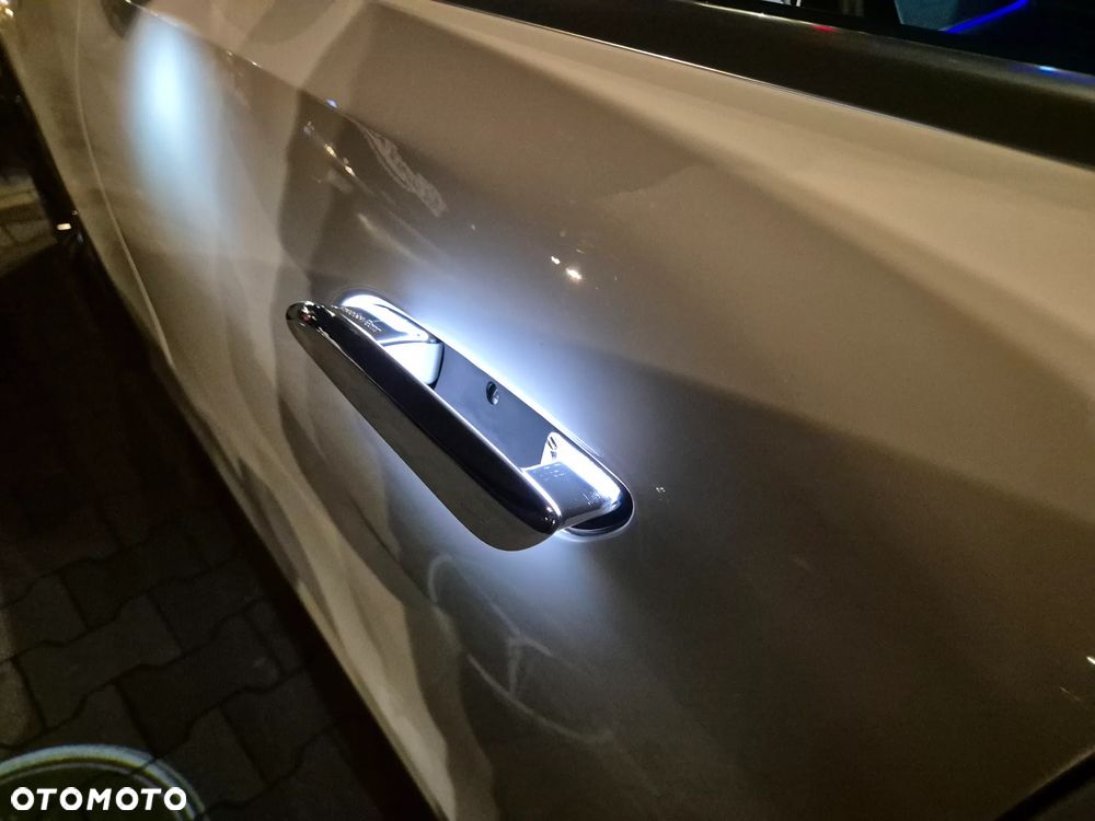 Mercedes-Benz Klasa E 220 d Avantgarde - 16