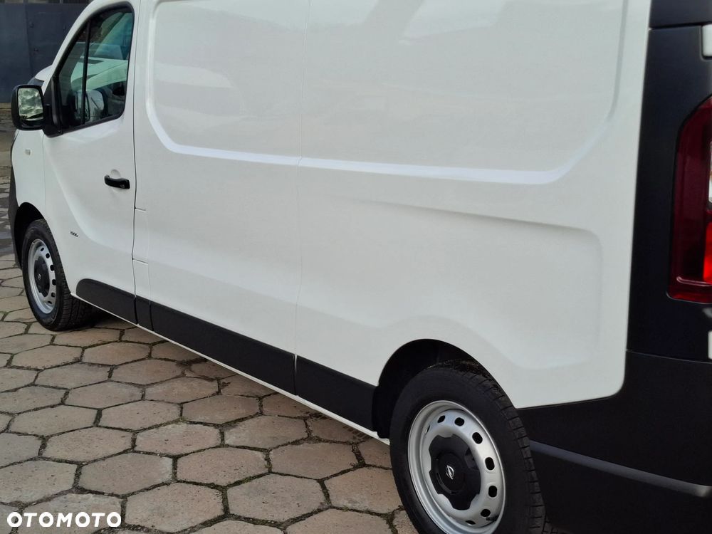 Opel Vivaro 2018 L2H2 MAXI *jedynie 77tys przebiegu* klima 3osobowy - 10