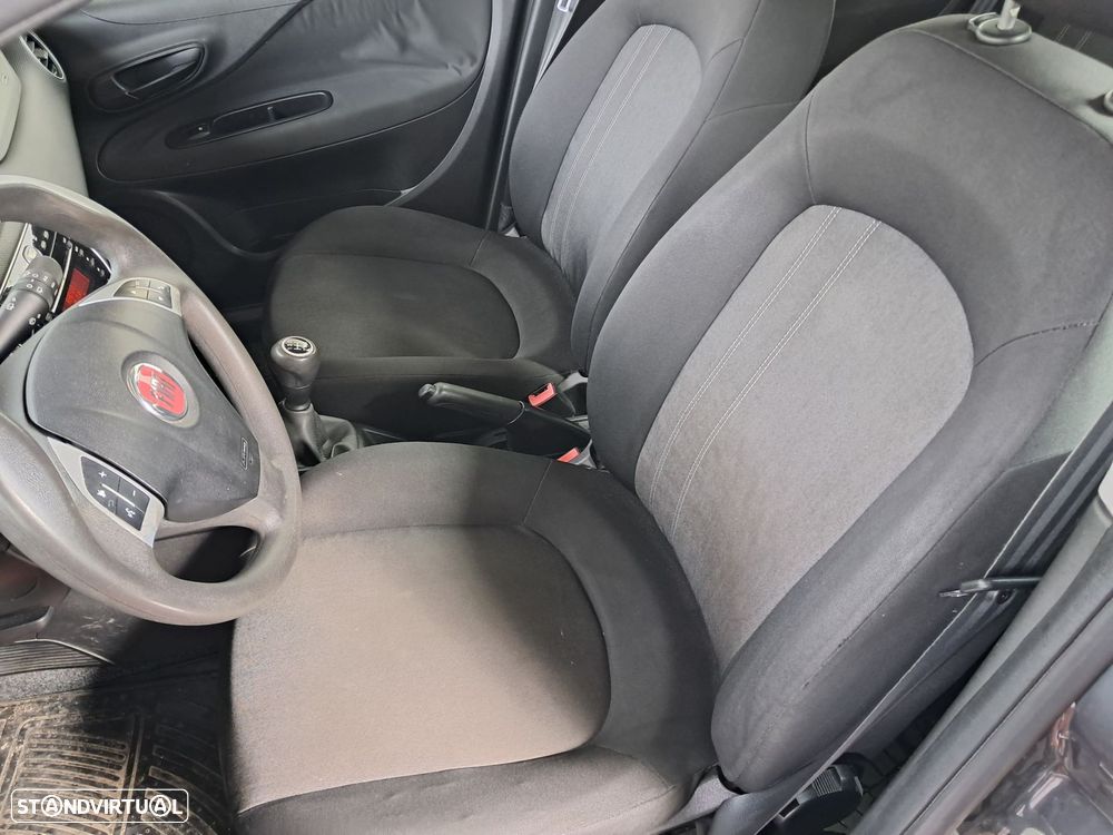 Fiat Punto 1.3 M-Jet Easy S&S - 10