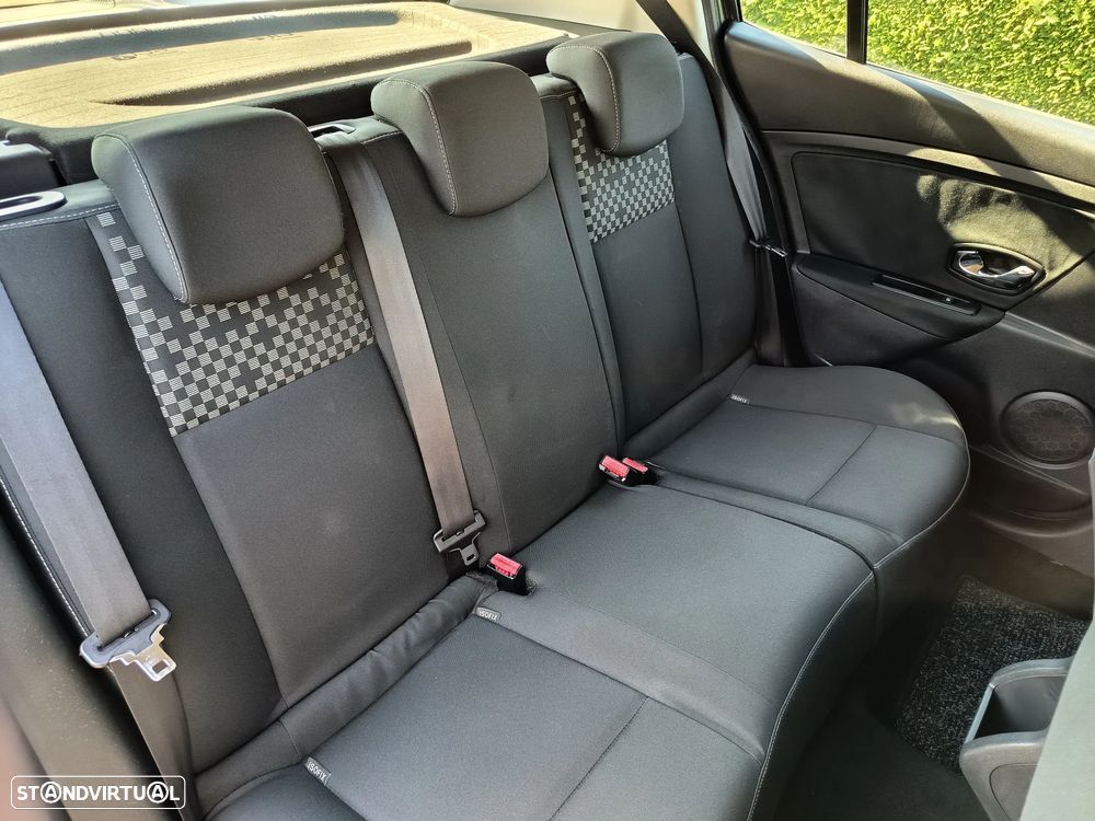 Renault Mégane 1.5 dCi Dynamique - 25