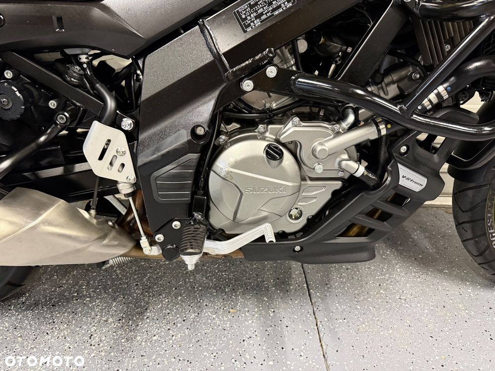 Suzuki V-STROM - 7