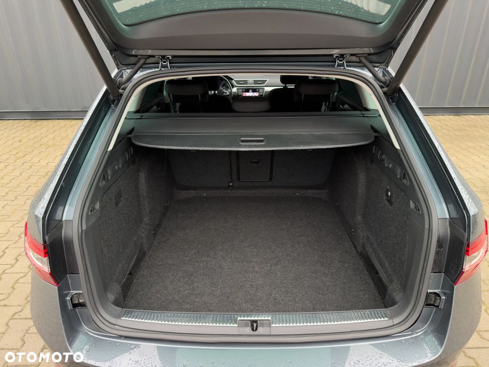 Skoda Superb 1.8 TSI Active DSG - 38