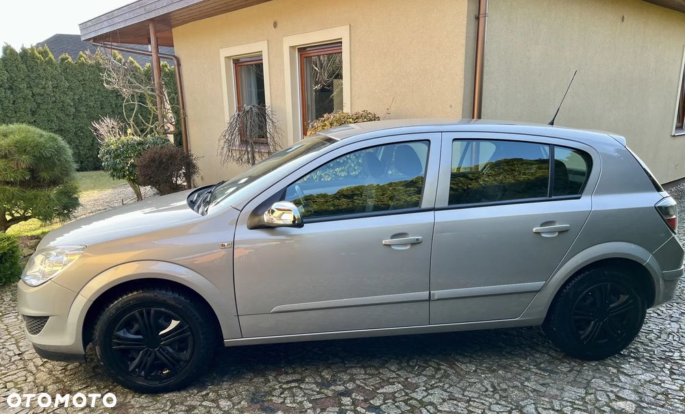 Opel Astra - 2