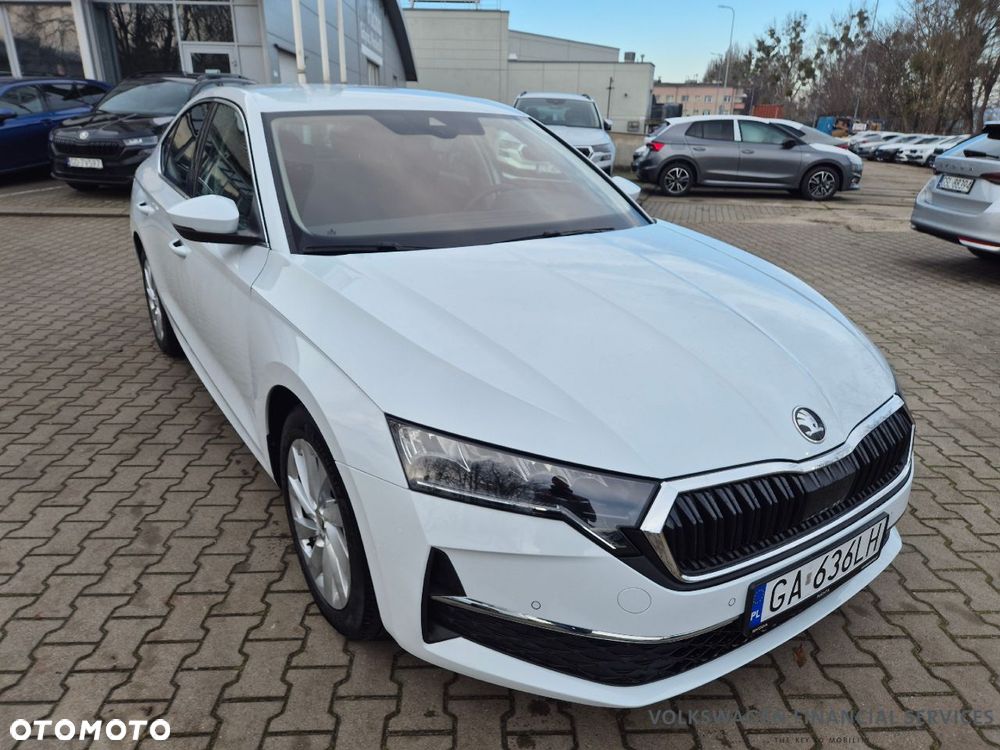 Skoda Octavia 1.5 TSI mHEV Selection DSG - 4