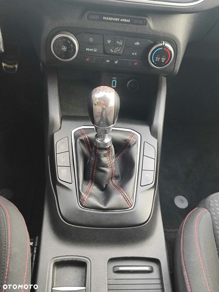 Ford Focus - 10