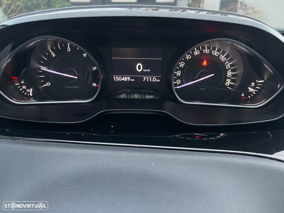 Peugeot 208 1.6 e-HDi Active 95g - 4