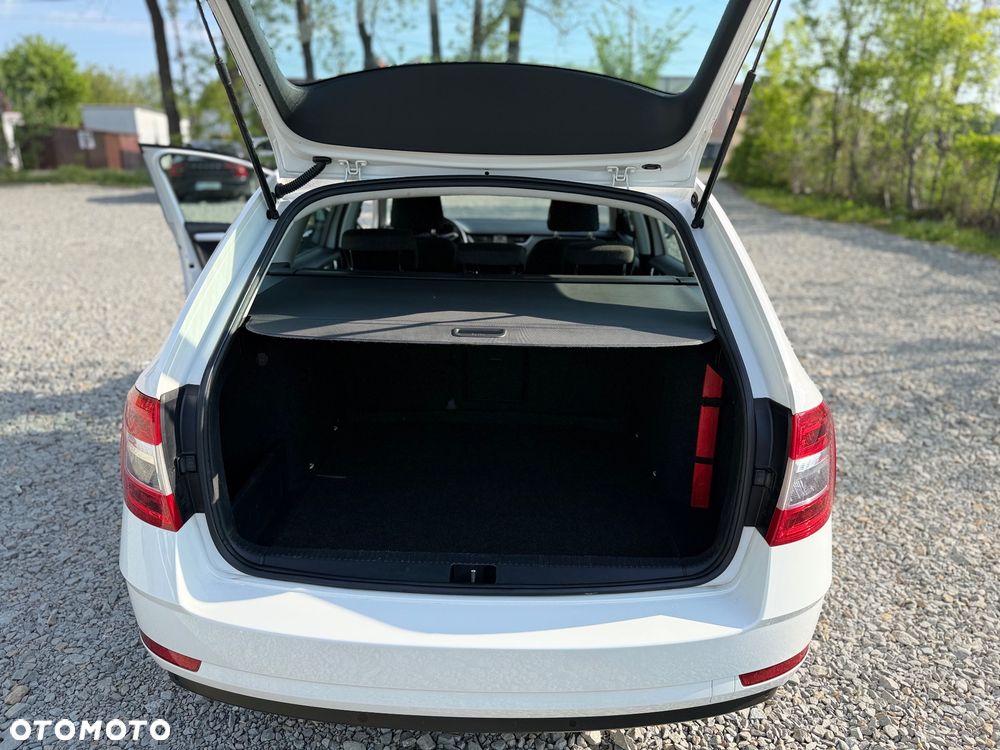 Skoda Octavia 1.6 TDI SCR Style - 20