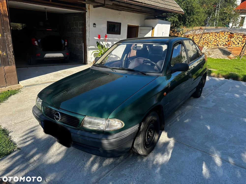 Opel Astra - 3