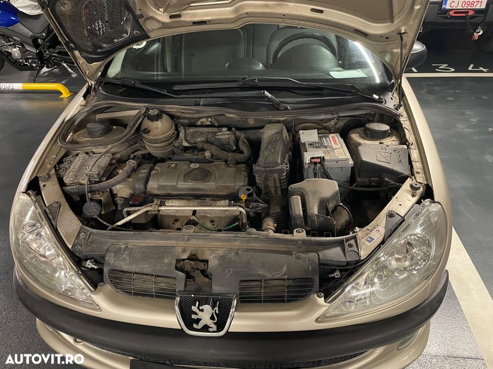 Peugeot 206 1.4E Sedan - 9