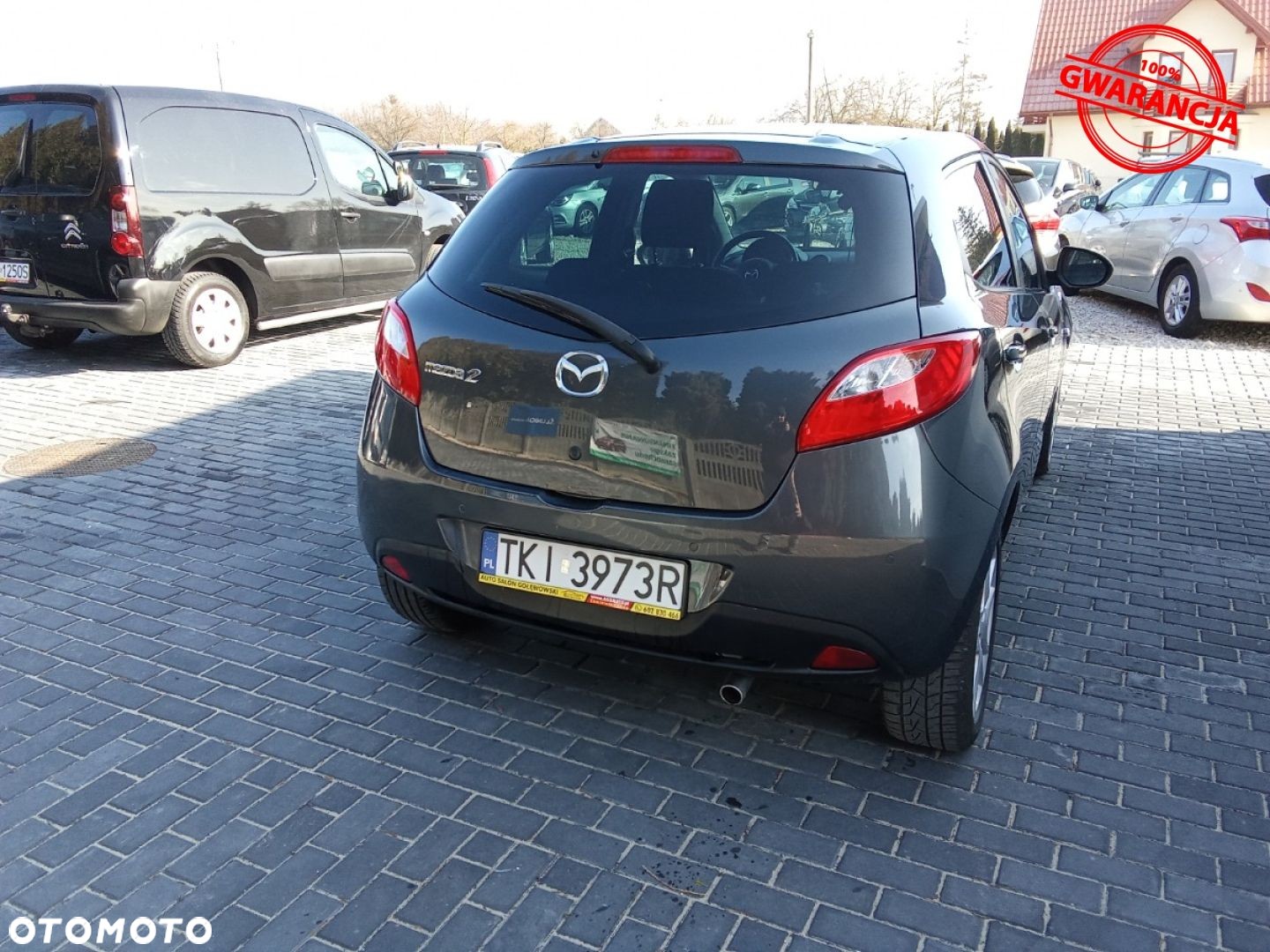 Mazda 2 - 10