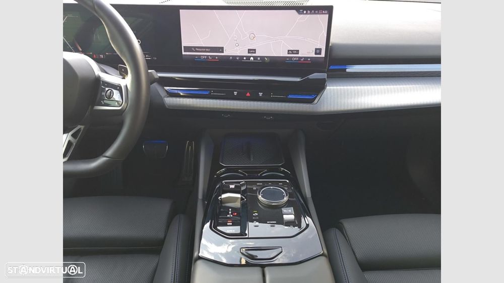 BMW 530 e Pack Desportivo M - 13