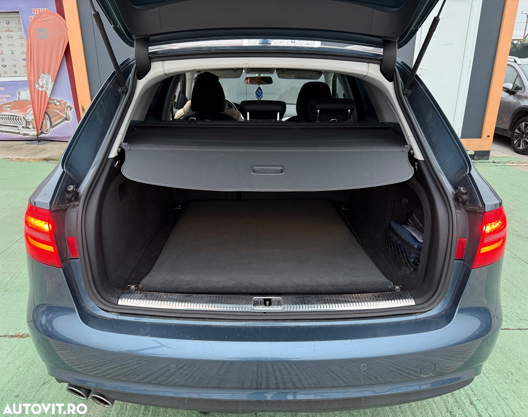 Audi A4 Avant 2.0 TDI quattro S tronic Sport - 37