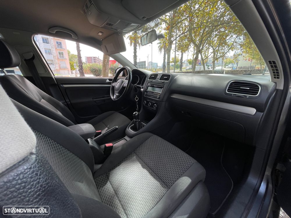 VW Golf Variant 1.6 TDi Confortline - 16