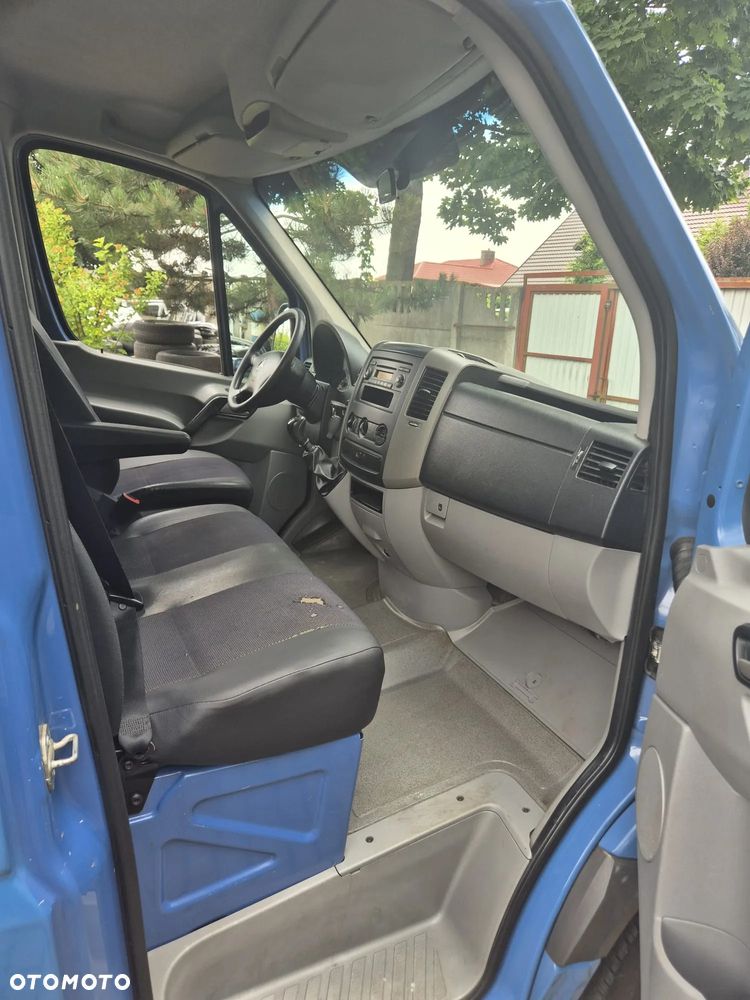 Mercedes-Benz Sprinter - 12