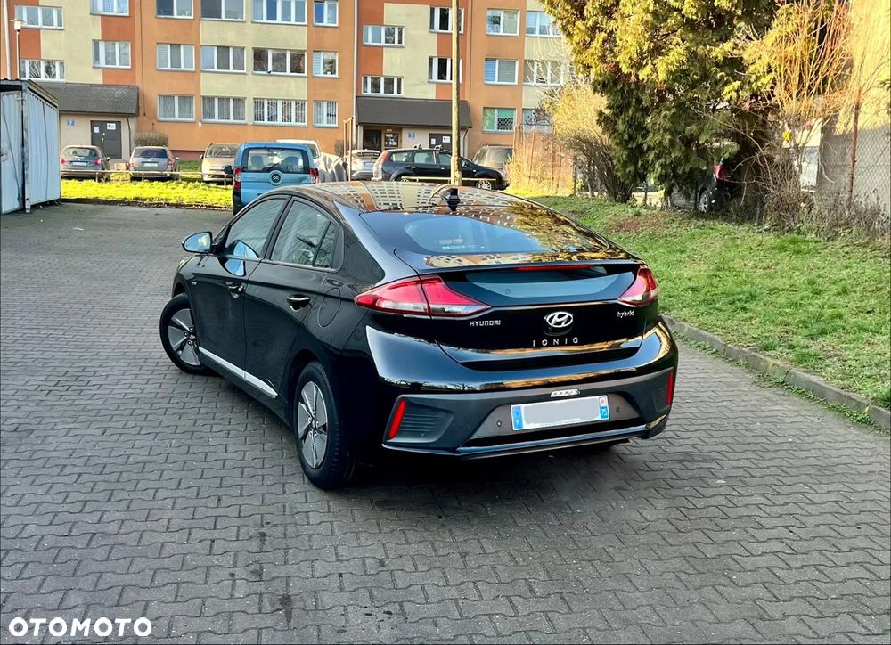 Hyundai IONIQ Hybrid Business - 6
