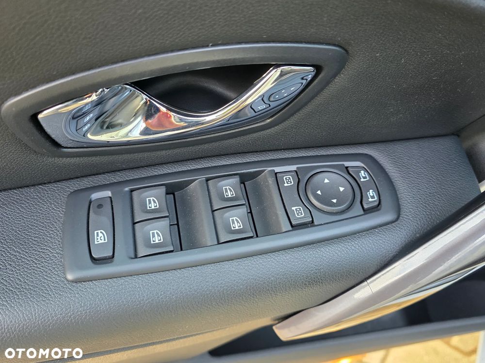 Renault Megane TCe 180 GT - 8