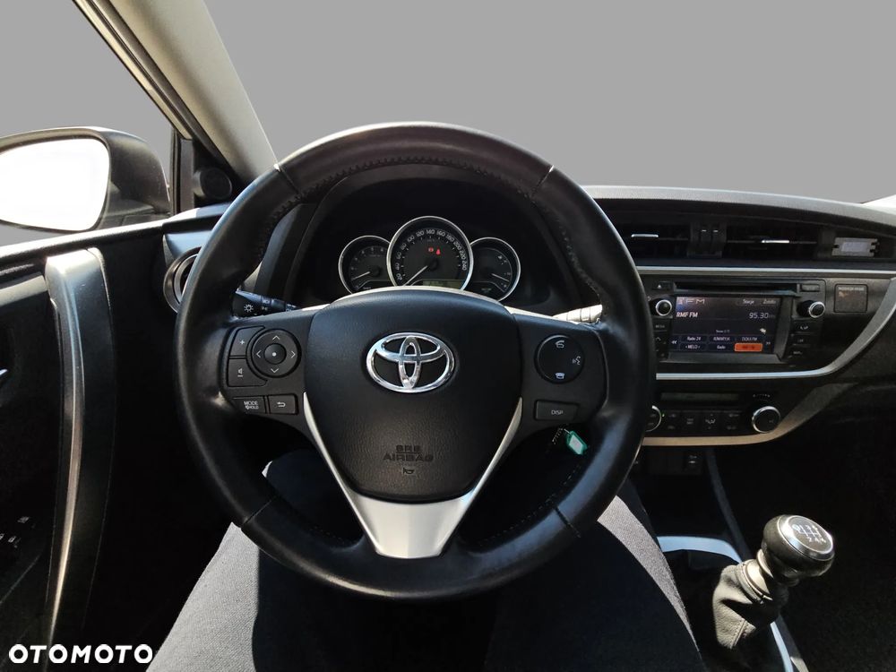 Toyota Auris 1.4 D-4D Premium - 16